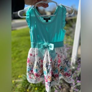 Super cute GUC girls dress size 4.